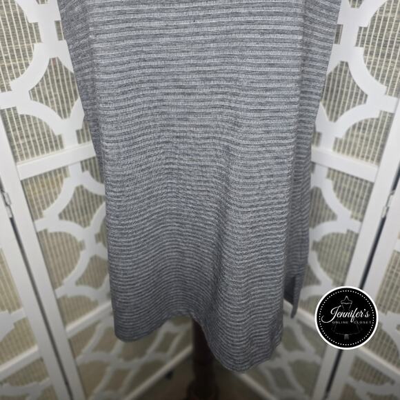 Athletic Works Athleisure Striped Sleeveless Crew Neck Tunic Tank Size XL 16-18 - Picture 4 of 10